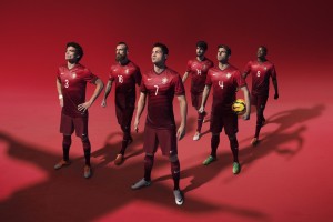 爱游戏体育客户端-中国乒乓球运动员孙颖莎迎来25岁生日 连续第173周霸榜女单第一，中国乒乓小将孙颖莎